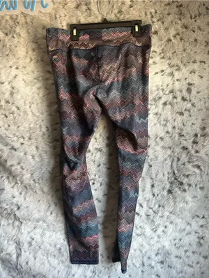 Fabletics High-Waist Zigzag Print Leggings in Blue and Purple Tones thumbnail 2