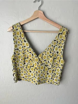 Maeve Anthropologie Floral Print Crop Knit Button Tank Top Vest Medium NEW NWT thumbnail 4