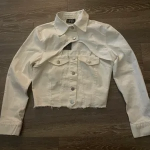 Revolve NWT Boutique New Moon White Crop Denim Jacket Bolero and Top. Size Small thumbnail 1