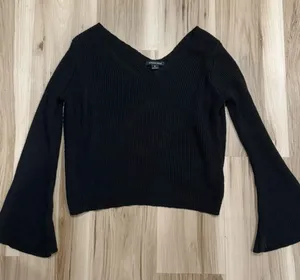 Hers & Mine Black Knit Open Back Bell Sleeve Sweater Women’s Medium thumbnail 1