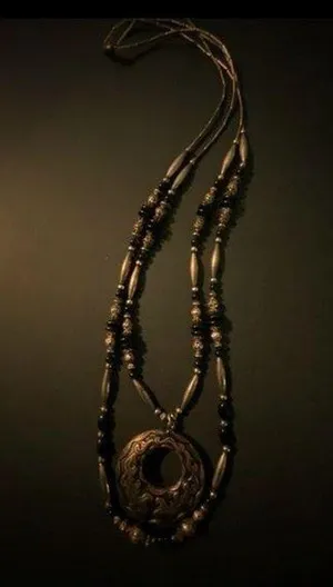 Antique look necklace thumbnail 1
