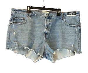 NWT Abercrombie High Rise The Mom Short Curve Love Denim Cutoff Shorts‎ Size 36 thumbnail 1