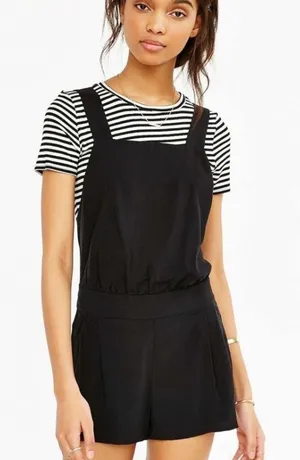 Alice & UO Black Romper Sz-6 thumbnail 1