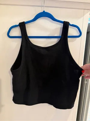 Victoria’s Secret PINK black crop tank top! Size Medium! thumbnail 3