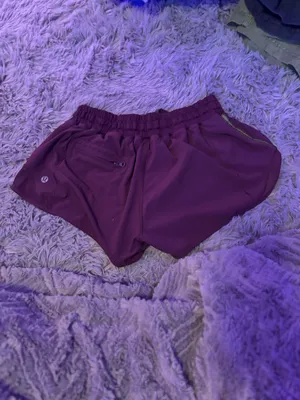 Lululemon Shorts Hotty Hot 2.5" Purple Low-Rise Discontinued thumbnail 2