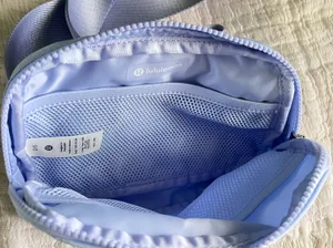Lululemon Everywhere Belt Bag thumbnail 2