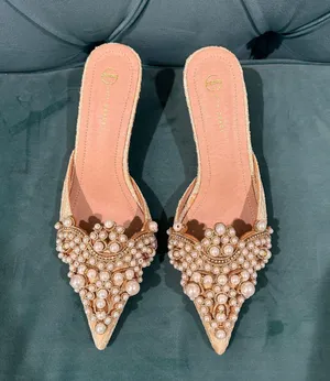 Vita Grace Women's Beaded Kitten Heel Slip-On Mule size 7 thumbnail 6