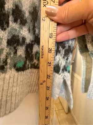 LOFT Grey Leopard-Print V-Neck Sweater with Teal Accents thumbnail 6