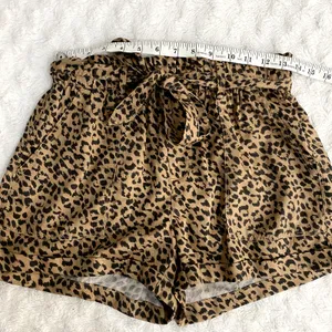 Aerie Tan Leopard Print Camp Paper Waist Lyocell Pull-on Summer Beach Shorts S thumbnail 6