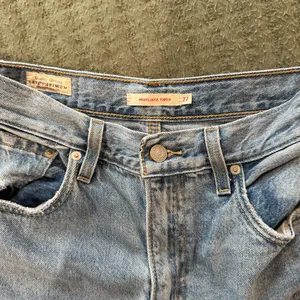 Levi’s Jeans thumbnail 2