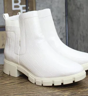 Journee Collection Foam Inside Zip Block Heel Booties Ivory Off White 9.5M thumbnail 1