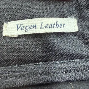 Abercrombie & Fitch Vegan Leather Cropped Pants 28/6 XS Black 90s Straight Edgy thumbnail 4