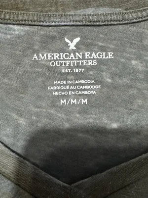 American Eagle Camo T-Shirt V-Neck thumbnail 3