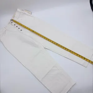 Universal Thread Women's Off-White Straight Leg Jeans thumbnail 6
