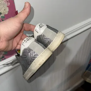 P448 sneakers size 5 Made to look worn silver gray black tartan John thumbnail 3