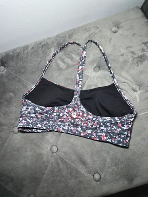 lululemon athletica Black Floral Strappy Sports Bra Size 6 - Red & White Accent thumbnail 2
