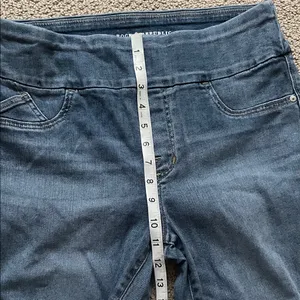 Rock & Republic Blue Skinny Jeans with Eyelet Detail thumbnail 9
