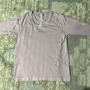Lululemon Swiftly Tech Long-Sleeve Shirt 2.0 Race Length thumbnail 3
