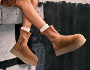 UGG Classic Dipper Boot in Chestnut thumbnail 1