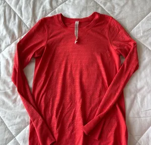 Lululemon Breeze By Long Sleeve *Squad Aries thumbnail 1