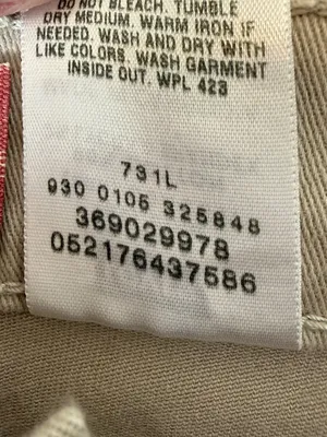 NWT Vintage Levis 550 Classic Relaxed Shorts Womens 12 Khaki Tan Twill Y2K Mom thumbnail 6