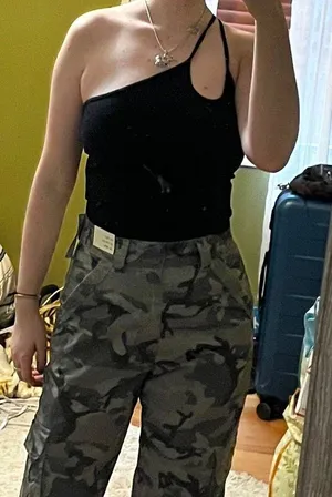 Abercrombie Black One Side Tank Size Medium thumbnail 1
