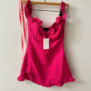 Line & Dot Hot Pink Penelope Mini Dress Ruffle Sleeve Off Shoulder Floral thumbnail 3