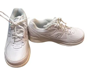 New Balance 577 wms SL2 white leather low top walking sneakers sz 8.5D SKU 10-3 thumbnail 1
