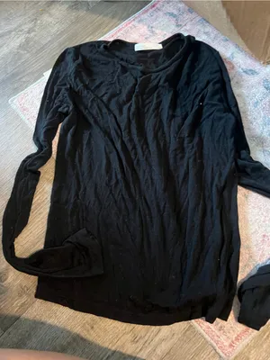 Oak + fort Classic Black Long-Sleeve Women's Top thumbnail 1