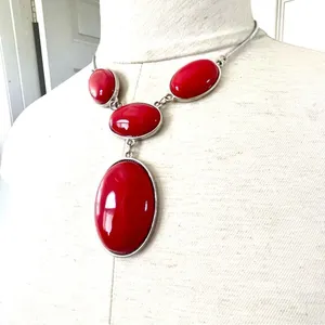 Red silver tone pendant necklace thumbnail 9