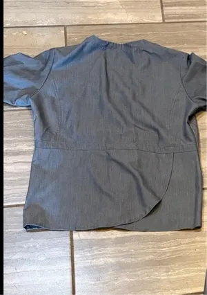 FIGS Sz L Scrub Top! No :( thumbnail 4