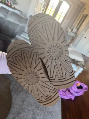 UGG Short Chestnut Boots thumbnail 7