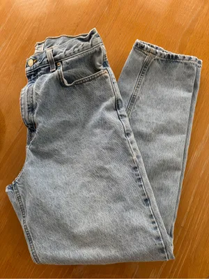 Abercrombie & Fitch Light Blue Relaxed Women’s Jeans Size 10 thumbnail 5