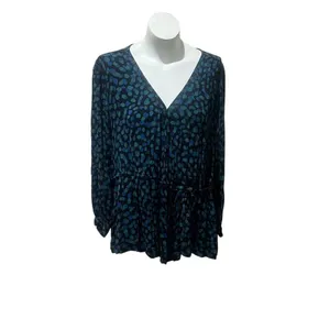 Free Assembly Women's 2XL Polka Dot Pleated Shoulder Wrap Blouse thumbnail 4