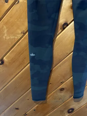 Alo Yoga High-Waist Camo Vapor Leggings thumbnail 9