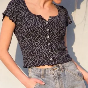 Brandy Melville Blue Floral Zelly Top one size thumbnail 1