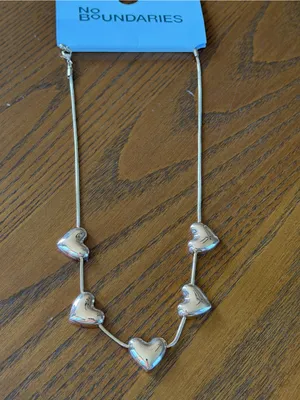 No Boundaries gold Heart Necklace thumbnail 2