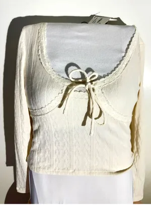 Elodie Ivory Lace Knit Long Sleeve Top – Size Medium (NWT) thumbnail 1