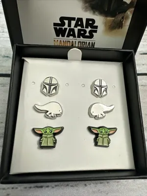 Disney Star Wars The Mandalorian Helmet, Grogu, Blurrg 3 Pair Earring Set NEW thumbnail 4