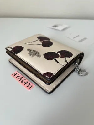 Coach Wallet thumbnail 4