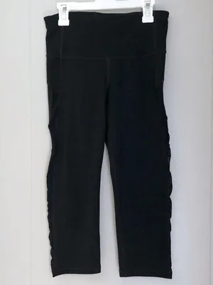 Gap GapFit Women's XS GFast Black High Waist Mesh Capri Leggings Crop thumbnail 6