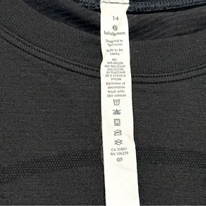 Lululemon Swiftly Train Tee Size 14 thumbnail 6