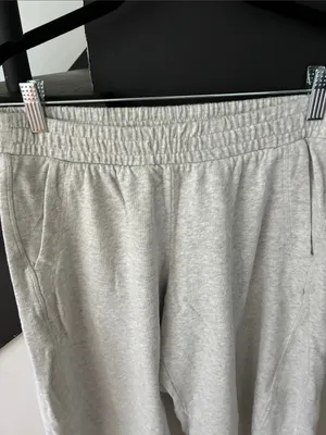 Old Navy barrel leg sweatpants thumbnail 5