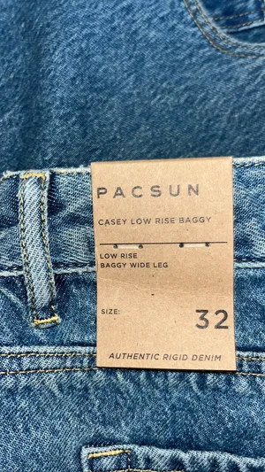 PacSun Indigo Jeans Low-Rise Baggy Short thumbnail 7