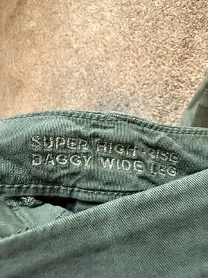 American Eagle Olive Green Super High Rise Baggy Wide Leg Pants‎ Size 6 thumbnail 7