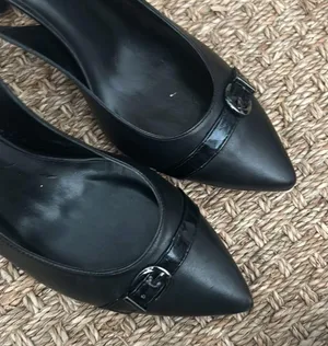 VAN Eli Black Clasp Kitten‎ Heels Size 9 thumbnail 3