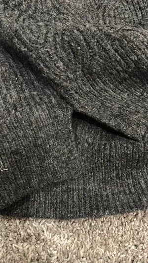 Abercrombie Sweater thumbnail 4