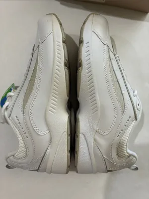 Easy Spirit women’s White Lace-Up Athletic Sneakers thumbnail 6