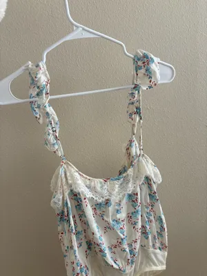 Free people top thumbnail 2