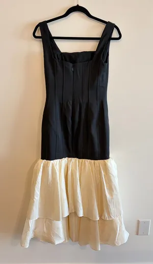 NWT Black and White/Cream Formal Midi Dress Size 4 thumbnail 1